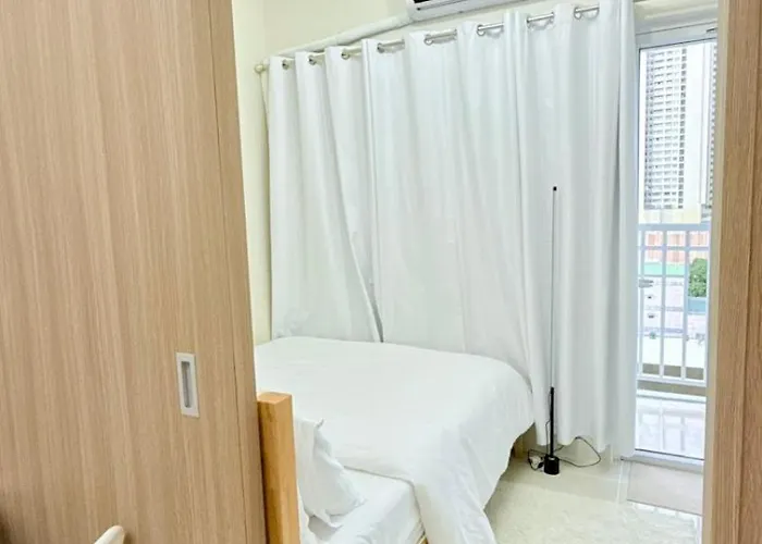 Casa Amarah At Breeze Residences Pasay 4*
