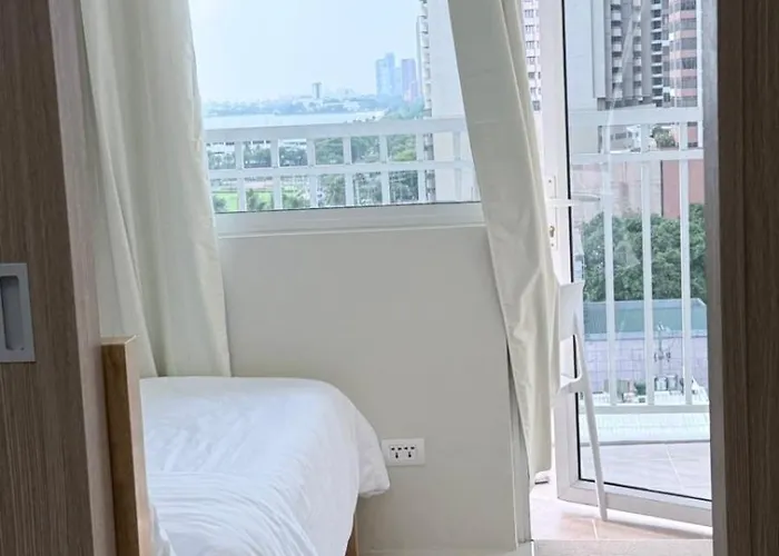 Apartahotel Casa Amarah At Breeze Residences Pasay